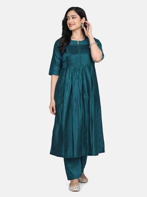 Bottle Green Solid Kurta With Pant And Chandheri Dupatta 10
