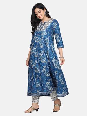 Indigo Floral Printed Kurta With Pant And Dupatta 14