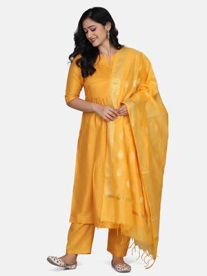 Mustard Solid Kurta With Pant And Chandheri Dupatta 5
