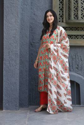 Yellow Floral Printed Kurta With Pant And Dupatta 1