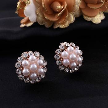 Pearl Flower Silver & White, Alloy Stud Earring 1