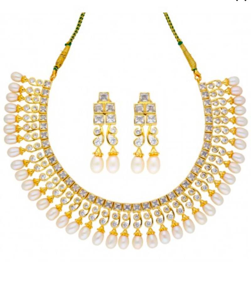 Multicolor pearl necklaces
