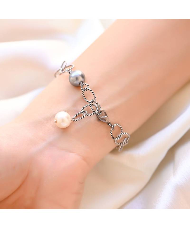 Black & White Pearl Bracelet