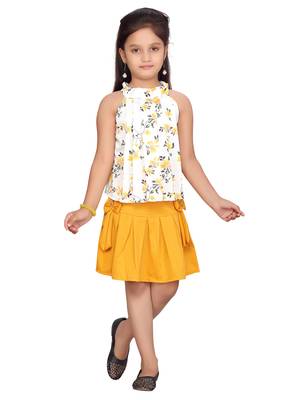 White plain blended cotton girls-top-bottom 1