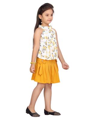 White plain blended cotton girls-top-bottom 2