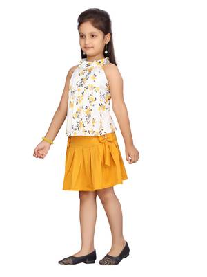 White plain blended cotton girls-top-bottom 3