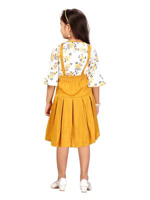 White plain blended cotton girls-top-bottom 4