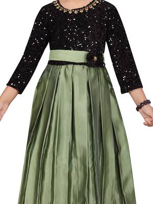 Green embroidered silk kids-girl-gowns 5
