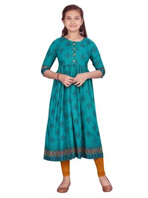 Green plain pure cotton girls-top-bottom 1