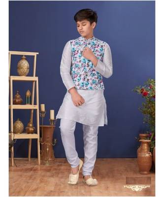 Vastra swarg boys Kurta Pajama with Jacket 2