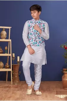 Vastra swarg boys Kurta Pajama with Jacket