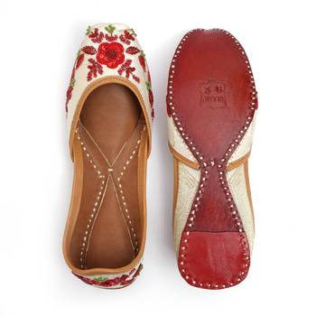 Purely Lush Embroidered Ethnic Red and White Floral Beautifully Designed Punjabi jutti for women 2