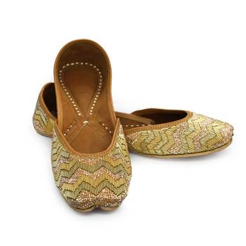Purely Lush Royal Golden Embroidered Punjabi jutti for women 4