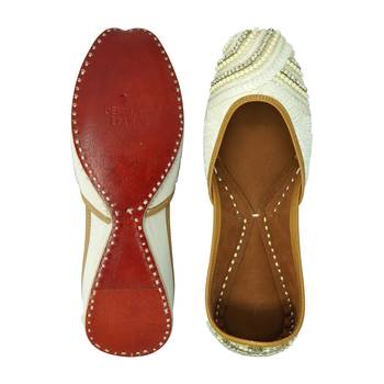 Purely Lush White Pearl Indulgence Embroidered Punjabi jutti for women 2