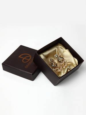 White pearl earrings 4