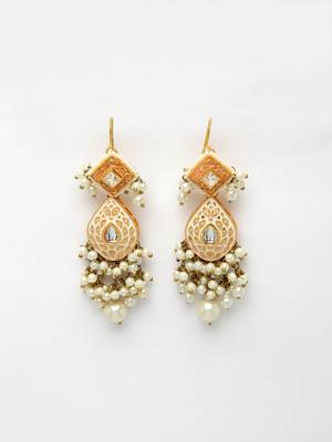 Pink pearl earrings 2