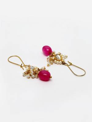 Red pearl earrings 3