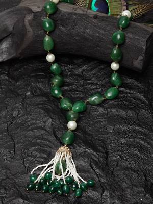 Green pearl necklaces 1