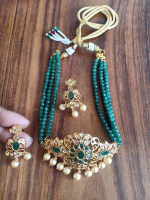 Multicolor agate necklaces 1