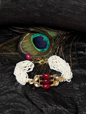 Red pearl bracelets 1