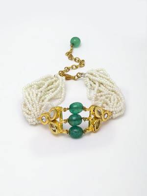 Green pearl bracelets 2
