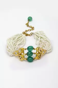 Green pearl bracelets