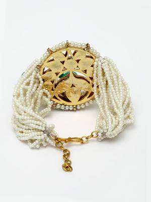Gold pearl bracelets 4