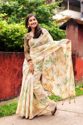 Cream woven organza saree with blouse 2