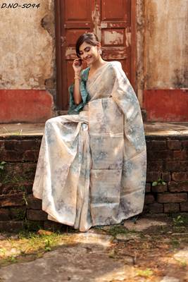 Off white woven organza saree with blouse 2
