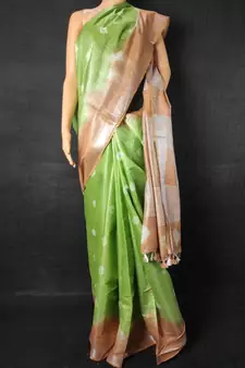 green Cotton tie and dye handloom saree with blouse