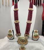 Maroon pearl necklace-sets