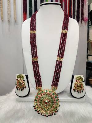 Maroon pearl necklace-sets 1