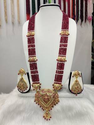 Maroon pearl necklace-sets 1
