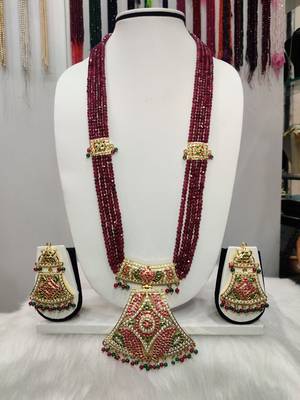 Maroon pearl necklace-sets 1