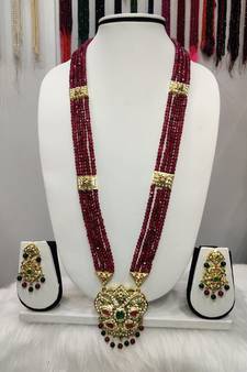 Maroon pearl necklace-sets