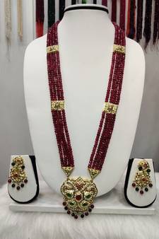 Maroon pearl necklace-sets