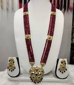 Maroon pearl necklace-sets