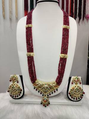 Maroon pearl necklace-sets 1