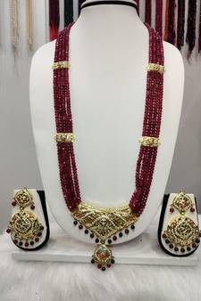 Maroon pearl necklace-sets
