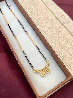 White diamond mangalsutra 1