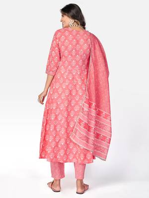 Women's Printed & Handwork Anarkali Cotton Pink Kurta With Pant & Dupatta 2