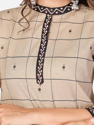 Women's Checked Print & Embroidered Straight Cotton Beige Kurta With Pant & Dupatta 5