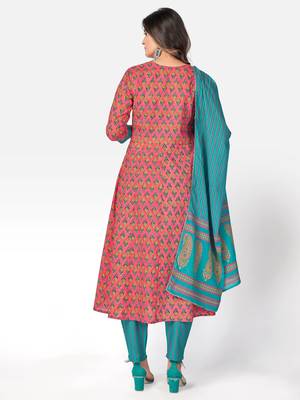 Women's Printed & sequience work A-line Cotton Pink Kurta With Pant & Dupatta 2