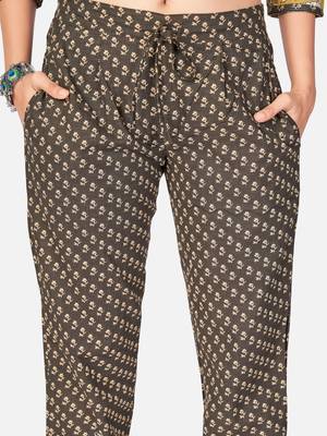 Women's Printed & kasab embroidered Straight Cotton Light Yellow Kurta With pant 6