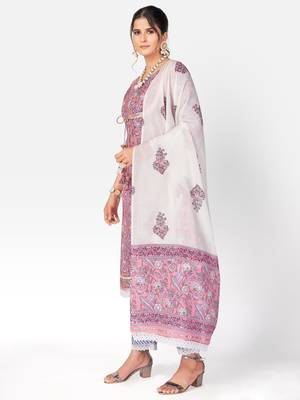 Women's Printed & Gota Patti Straight Cotton Pink Kurta With Pant & Dupatta 3