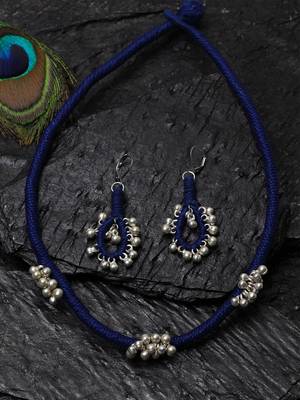 Blue pearl necklaces 1