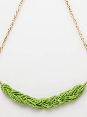 Green pearl necklaces 2