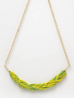 Green pearl necklaces 2