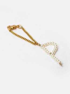 White pearl bracelets 5