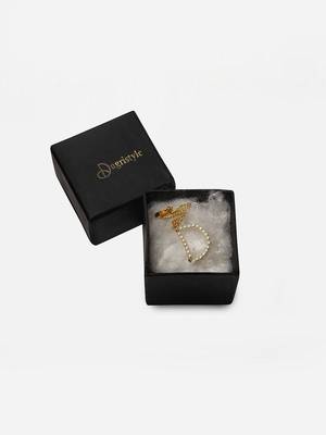 White pearl bracelets 4